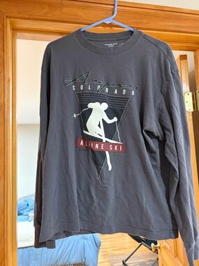 Abercrombie & Fitch Charcoal Alpine Ski Long Sleeve Tee